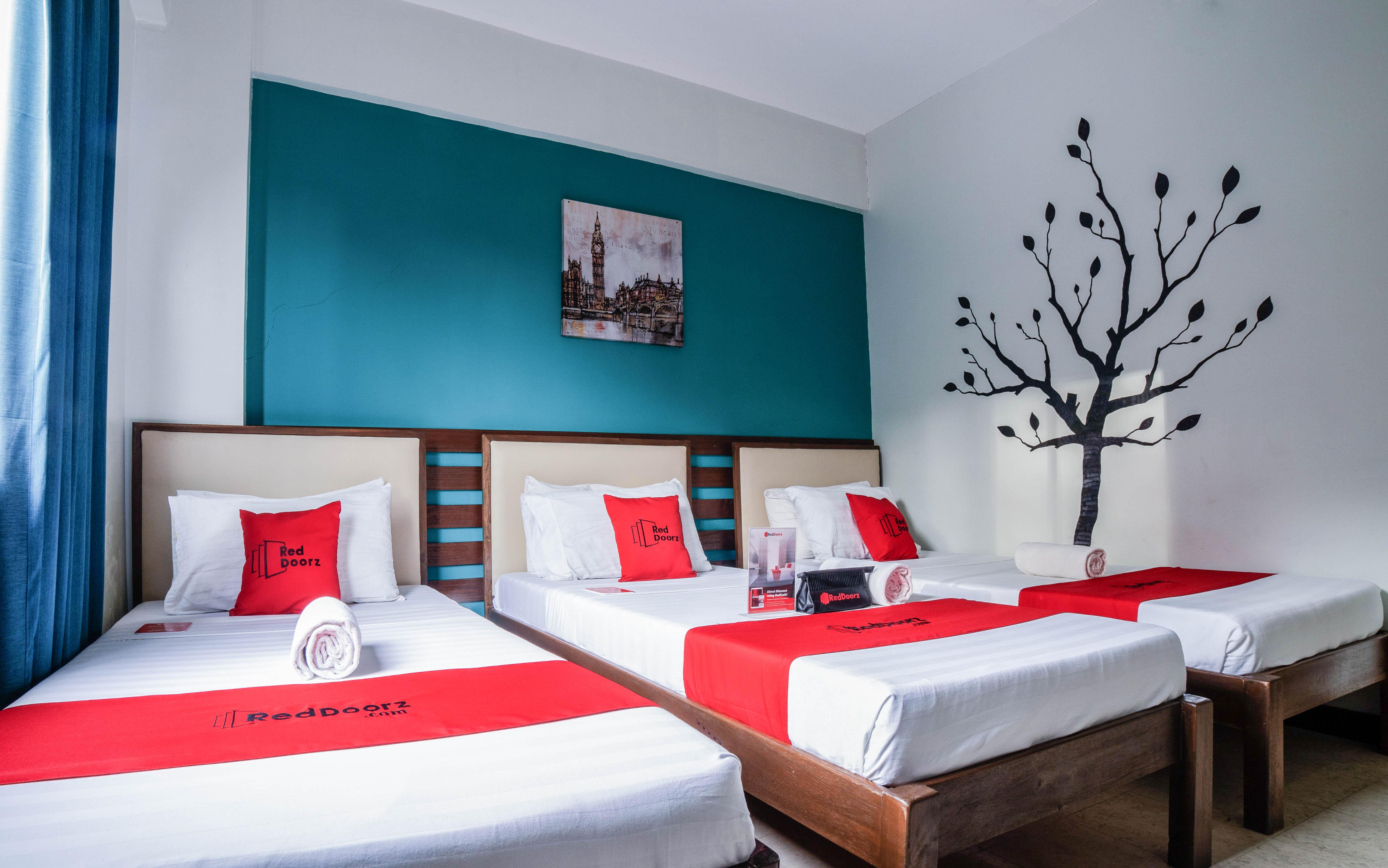 Reddoorz Plus Near Rizal Junction Puerto Princesa Bagian luar foto